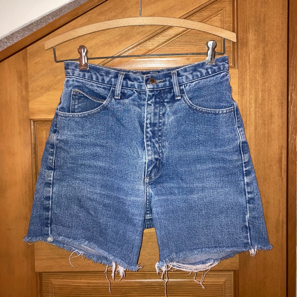 Vintage Guess jean shorts Women’s